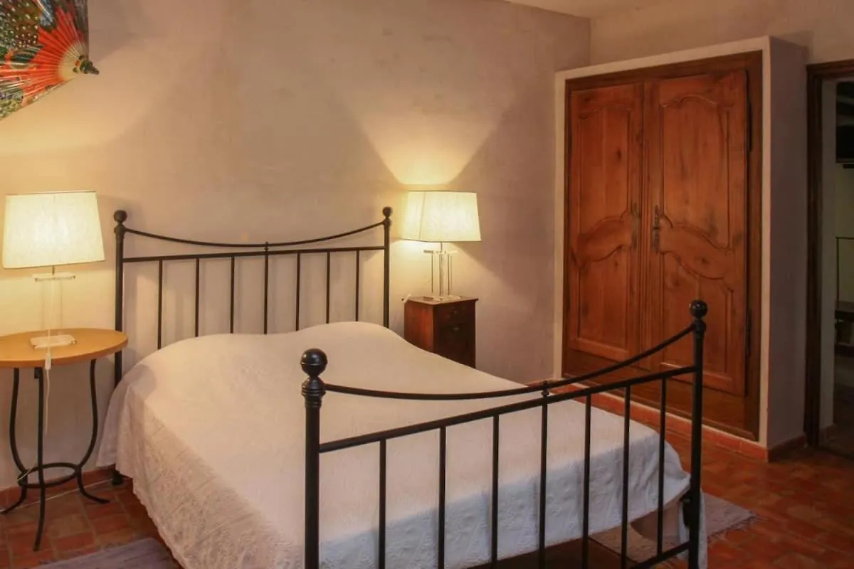 Superbe Villa Provencale Avec Piscine Privee Gordes 0*,  France